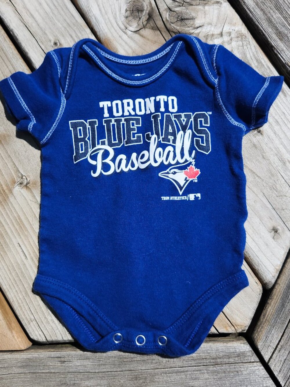 ADORABLE Toronto Blue Jays Baby Onesie 0-3 Months